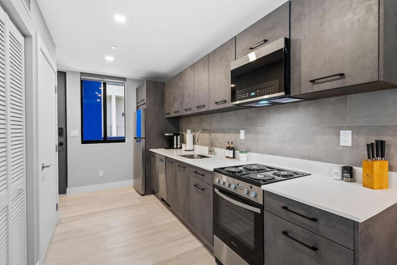 Pretty Rola 202 Modern Industrial Apt W King Bed Fort Lauderdale Eksteriør billede